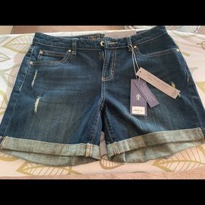 Jennifer Lopez Shorts